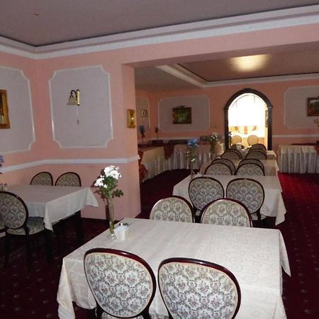 Viilla Rezidence Bed & Breakfast Kudowa Zdroj Exterior photo